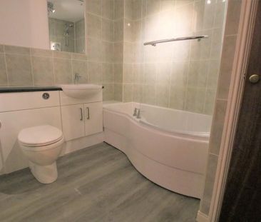 2 bedroom apartment to rent - Photo 4