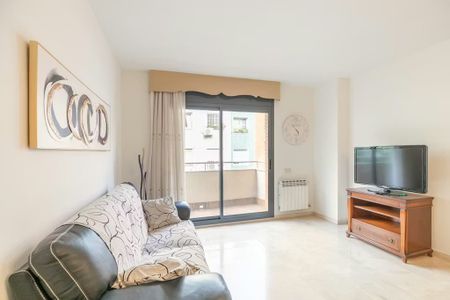 Calle de Portbou, Barcelona, Catalonia 08028 - Foto 4