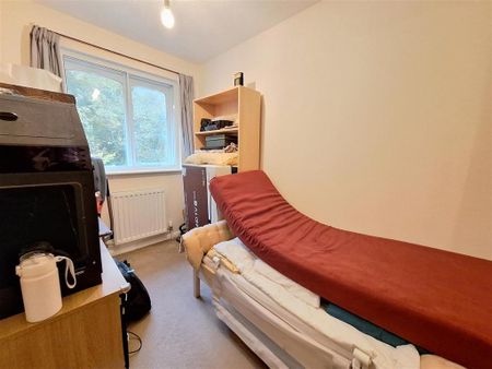 2 bedroom semi-detached house to rent - Photo 4