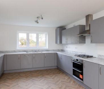 5 bedroom detached house to rent - Photo 4