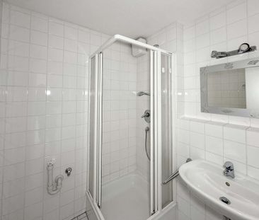 toll geschnittene 2-Raum-Wohnung mit großem Sonnenbalkon - Photo 3