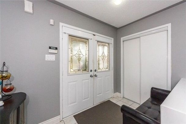 For Lease - 5 Allangrove Drive, Brampton, Ontario - Photo 1