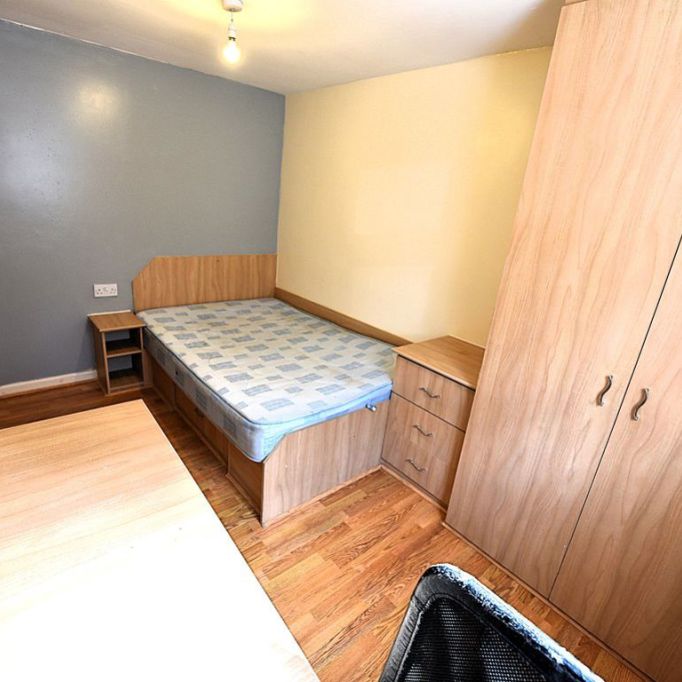1 bedroom House Share in Burley Lodge Terrace (rent), Leeds - Photo 1