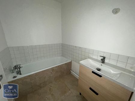 Location Appartement 2 pièces 44m² LAVAL 53000 - Photo 4