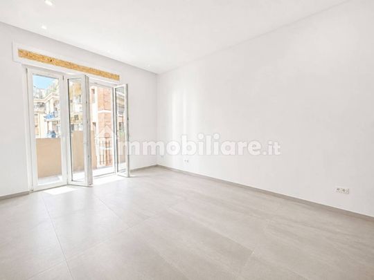 Bilocale salita Arenella 78, Arenella, Napoli - Photo 1