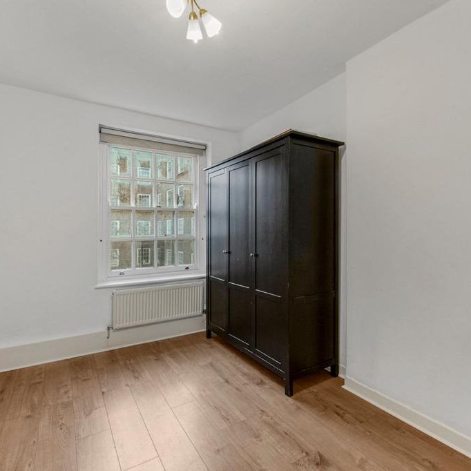 3 bedroom flat to rent - Photo 1
