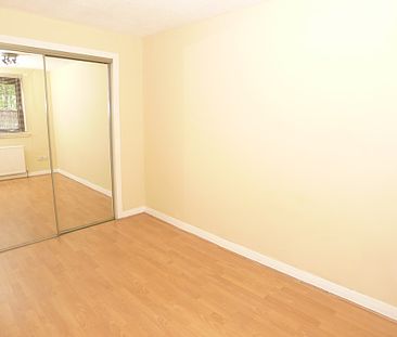 Property to let in Kirkcaldy - Photo 1