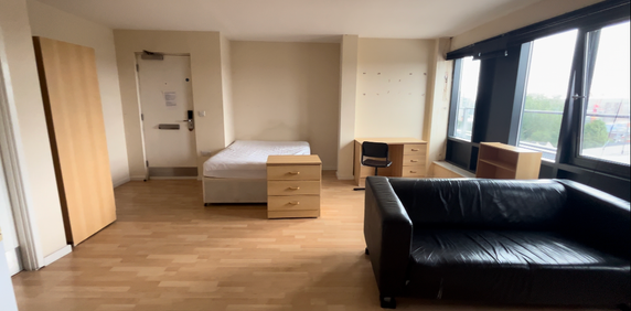 Flat 23C, Westmount, LS2 9NZ, Leeds - Photo 2