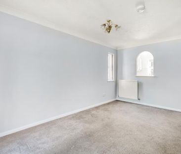 2 bedroom semi-detached house to rent - Photo 2