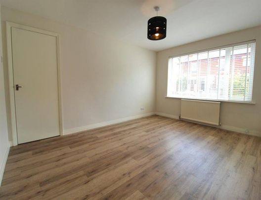 3 Bedroom Terraced To Let - Photo 1