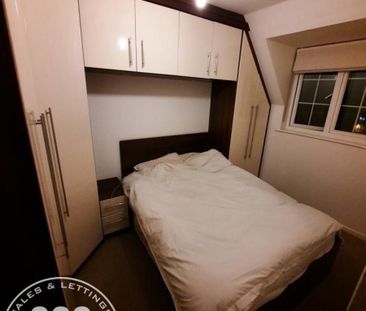 Greenings Court - Warrington - WA2 - Photo 2