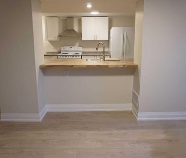 For Lease - 77 Cromwell Avenue Unit# LOWER, Oshawa, Ontario - Photo 2