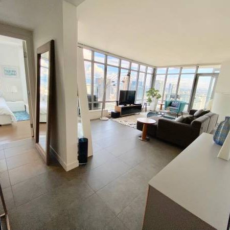 FURNISHED LUXURY*HEARTofDT*SPECTACULAR VIEW*KING/QUEEN+OFFICE+2 DECKS! - Photo 3