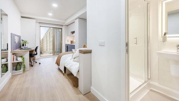 Studio to rent - Photo 1