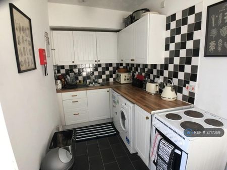 1 bedroom flat to rent - Photo 5