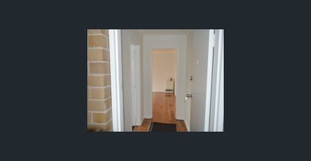 Renovated Apartment! - Photo 4