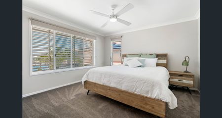 For Rent - Luxury Canal Residence - Photo 3