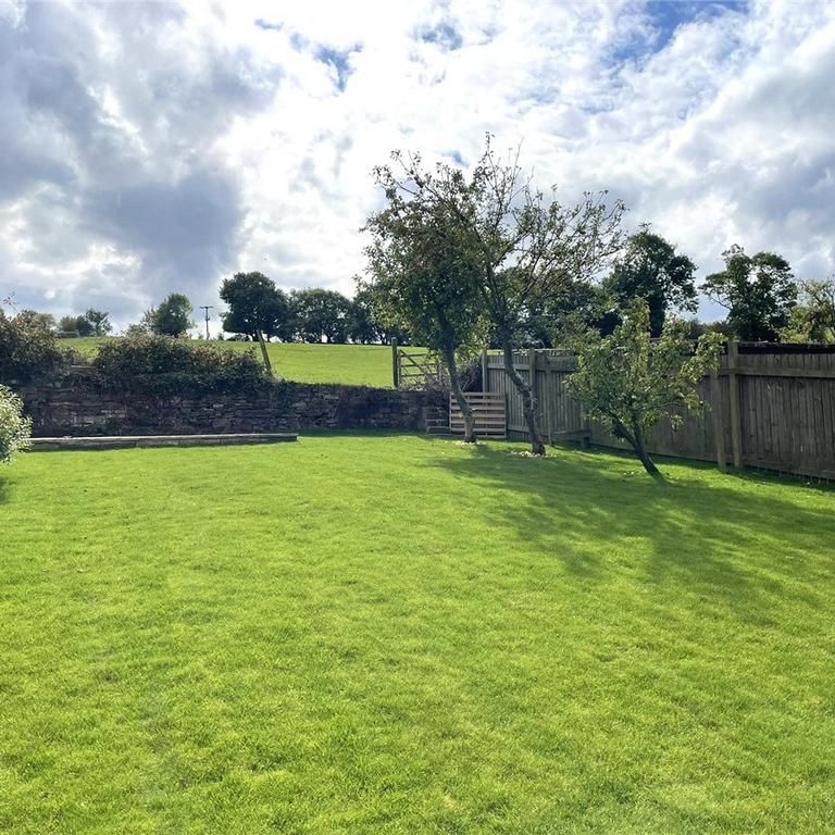 2 bedroom semi-detached house to rent - Photo 1