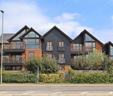 335 Swanwick Lane, Lower Swanwick, Southampton - Photo 1