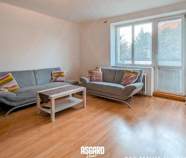 Väčší zariadený 3-izbový byt s parkovaním v cene a 2x balkónmi - Photo 2