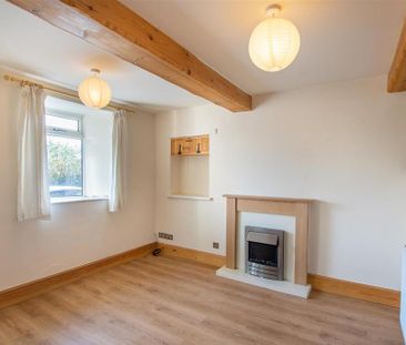 2 bedroom end of terrace house to rent - Photo 2