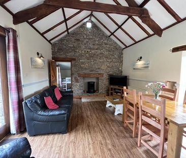 2 bedroom cottage to rent - Photo 1