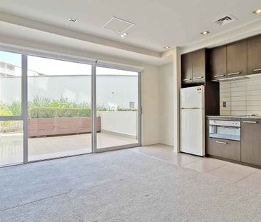 Takapuna, C104/130 Anzac Street - Photo 3