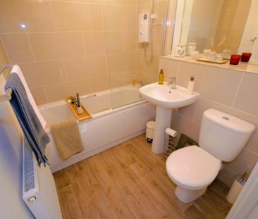 2 bedroom flat to rent - Photo 6