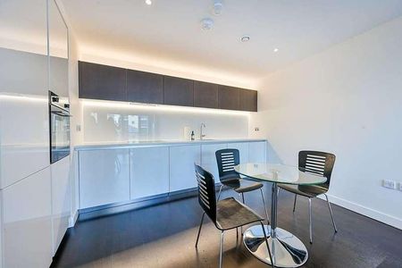 Cunningham House, Brentford, TW8 - Photo 4