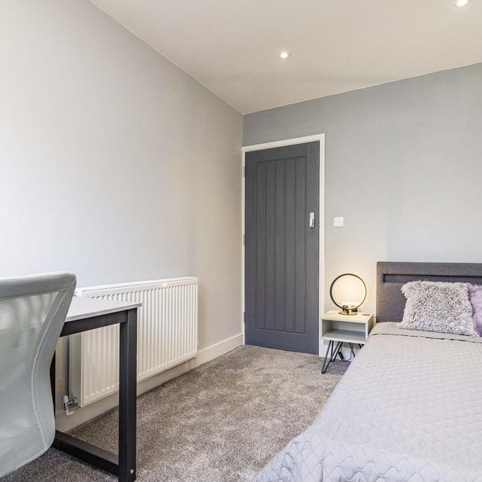 5 bedroom house to rent - Photo 1