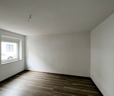 2-Zimmer-Erdgeschosswohnung in Düren-Stadtmitte, Steinweg 9 - Photo 2