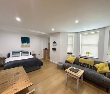 West Hill Road, Bournemouth - Photo 3