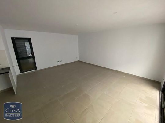 Location Appartement 3 pièces 68m² LA MONTAGNE 97417 - Photo 1