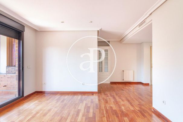Flat for rent in El Soto de la Moraleja. - Photo 1