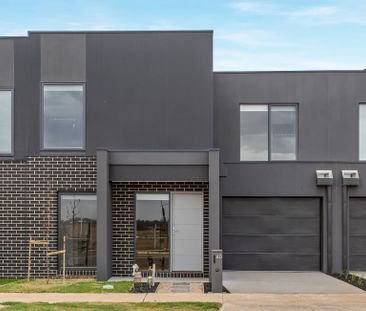 40 Deanside Drive, Deanside VIC 3336 - Photo 1