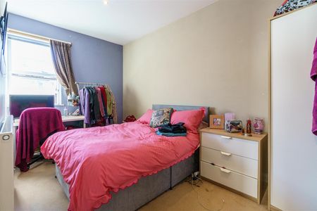 3 bed apartment to rent in Osborne Terrace, Newcastle Upon Tyne, NE2 - Photo 2