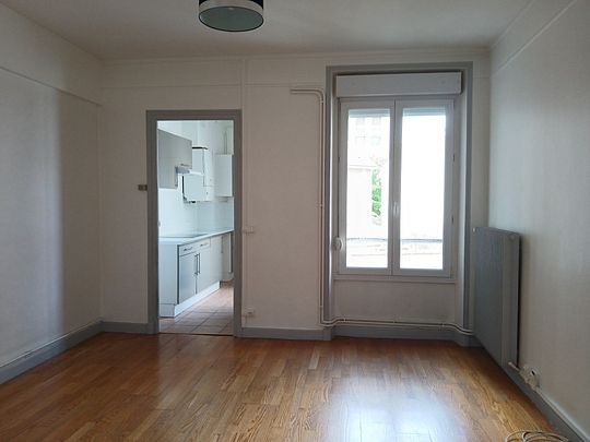 APPARTEMENT Secteur Clémenceau, rue Defrançois,REIMS - Photo 1