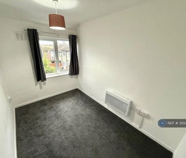 4 bedroom terraced house to rent - Photo 3