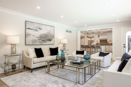 For Lease - 34 Fifeshire Road, Toronto, Ontario - Photo 2