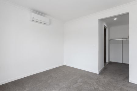 25 Shiraz Avenue, Fraser Rise VIC 3336 - House For Rent | Domain - Photo 2