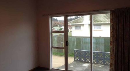 Lovely family home in Aramoho - Photo 5