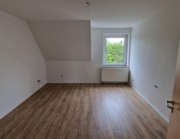 attraktive Wohnung in zentraler Lage inkl. moderner Einbauküche - Photo 1