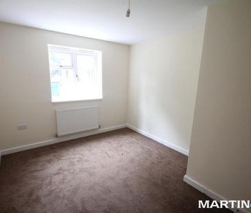 2 bedroom ground floor flat to rent - Photo 1