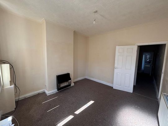 2 bedroom property to rent - Photo 1