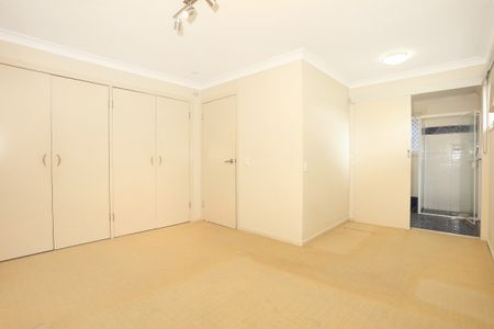2 Mara Court, Ashmore QLD 4214 - House For Rent | Domain - Photo 2