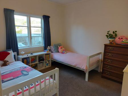5 Hood Avenue, Heretaunga - Photo 3