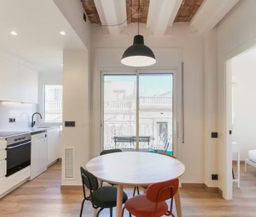 Carrer de Rogent, Barcelona, Catalonia 08026 - Photo 5