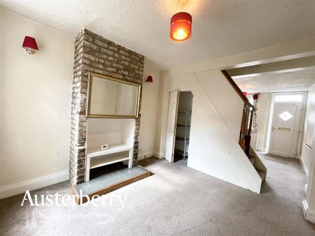 2 bedroom terraced house to rent - Photo 2