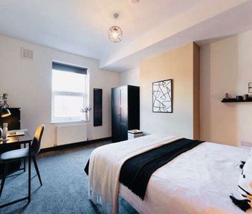 Harold Place Room 1 - Photo 3