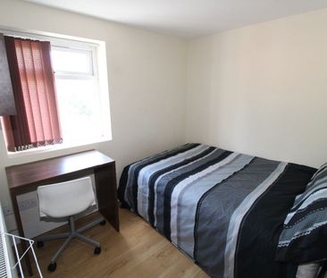 Fylde Road Flat 6, PRESTON, Lancashire PR1 2XP - Photo 4